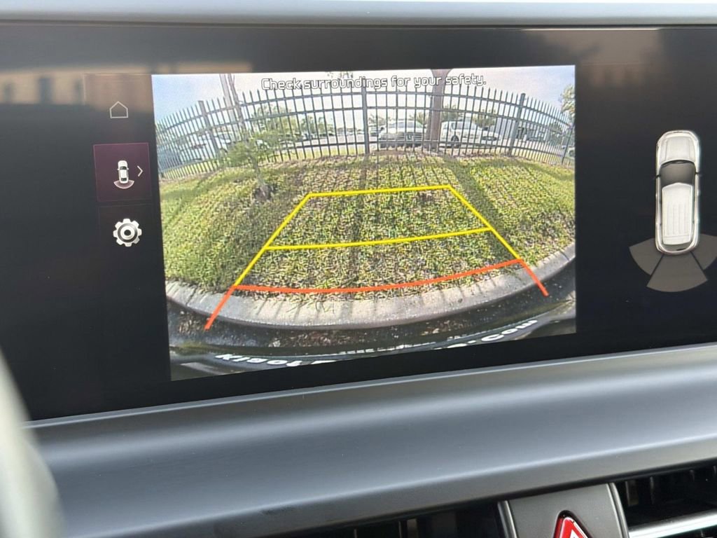 Used 2025 Kia Seltos EX FWD image 21