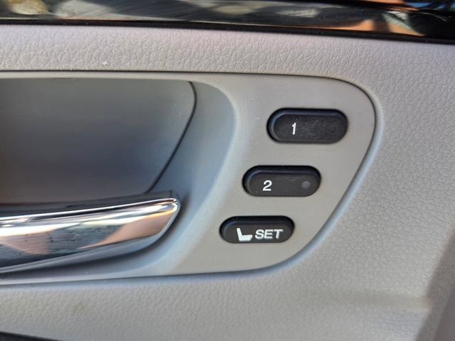 Used 2018 Honda Pilot Touring image 35