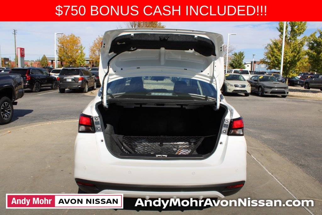 New 2025 Nissan Versa SV w/ Trunk Package image 5