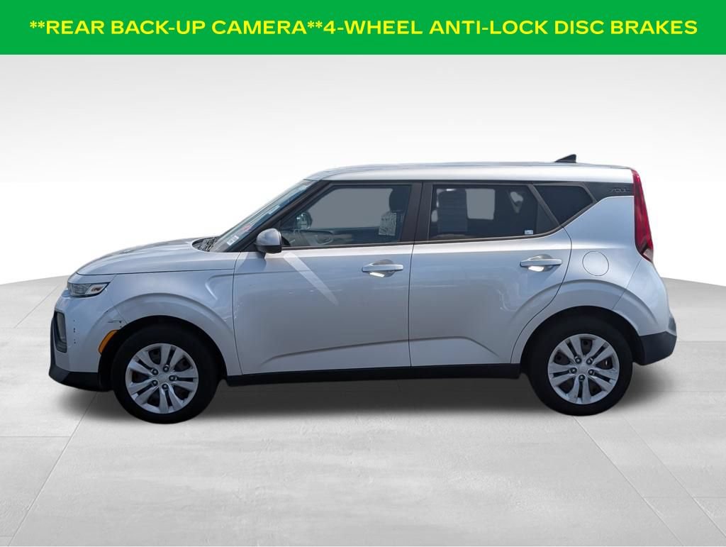Used 2021 Kia Soul LX FWD image 11