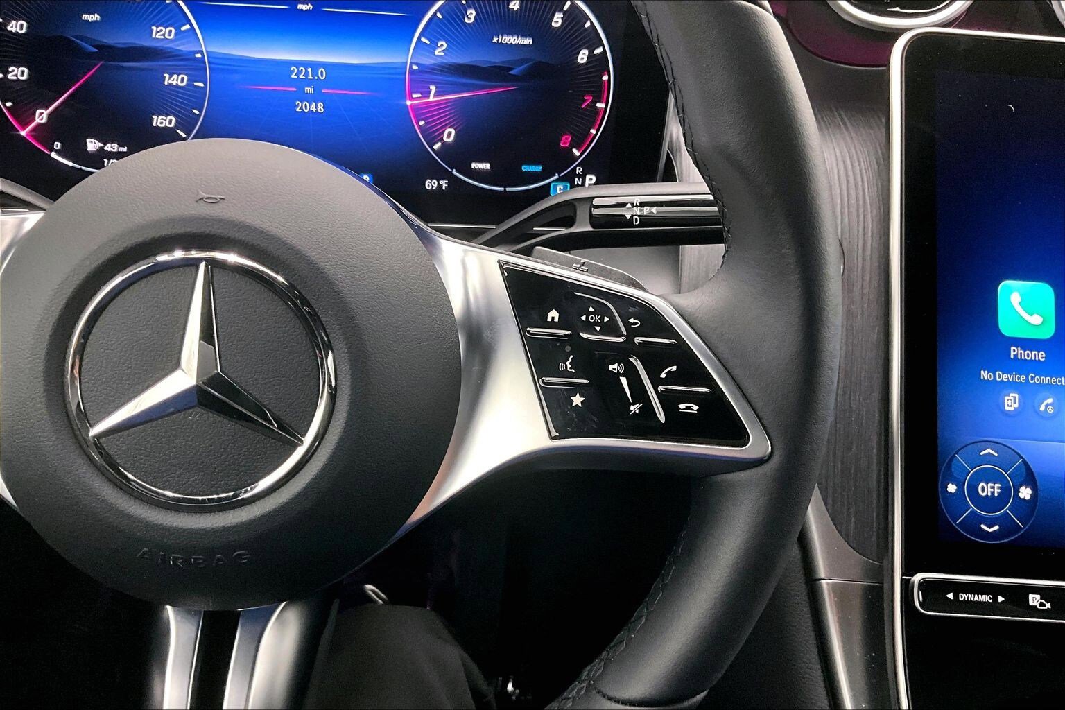 Used 2026 Mercedes-Benz GLC 300 image 22