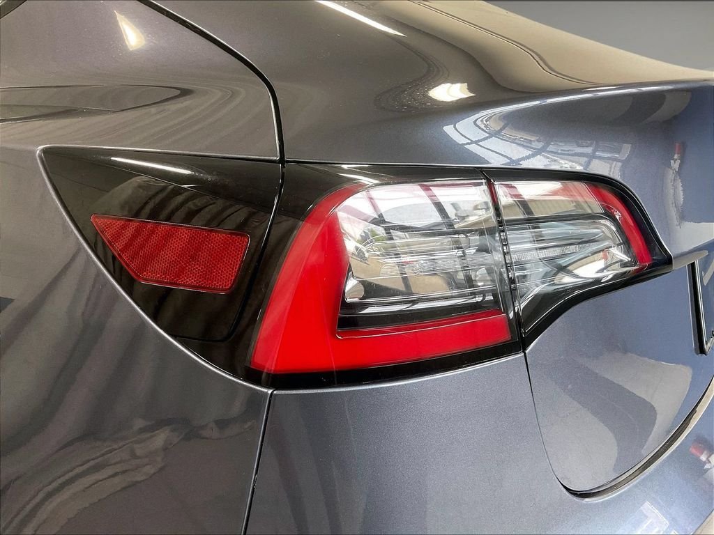 Used 2023 Tesla Model 3 Standard Range RWD image 34