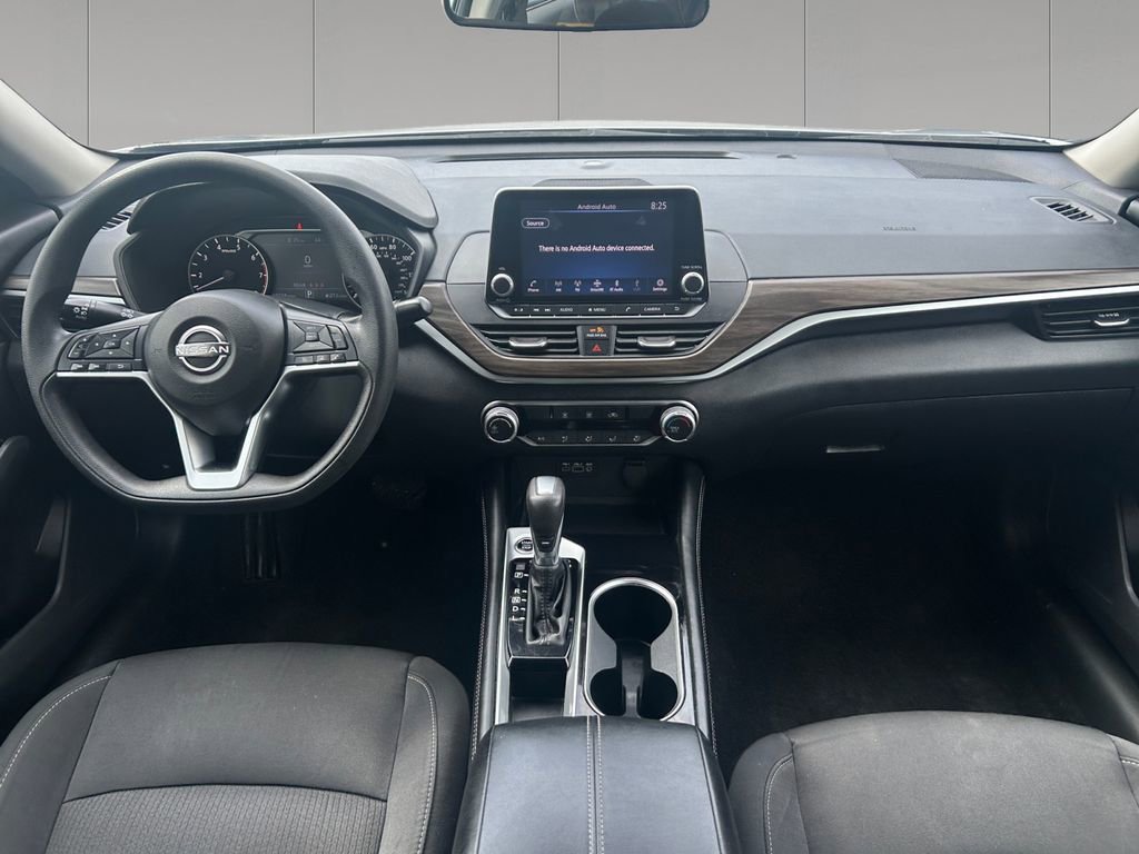 Used 2023 Nissan Altima 2.5 SV image 12