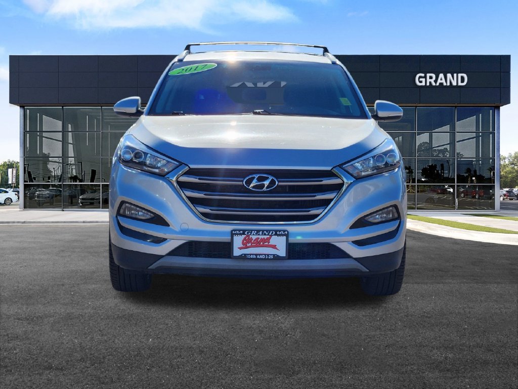 Used 2017 Hyundai Tucson Limited AWD/4WD image 3