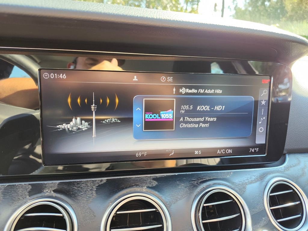 Used 2018 Mercedes-Benz E 300 E 300 image 21