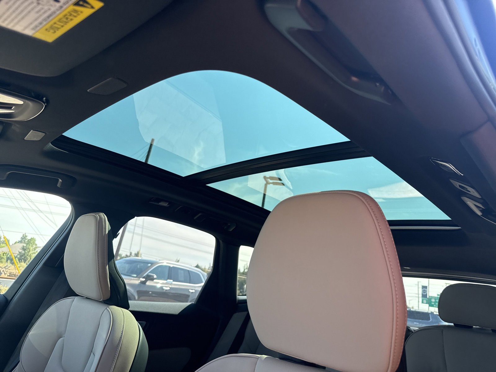 New 2026 Volvo XC60 T8 Plus w/ Protection Package Premier image 26