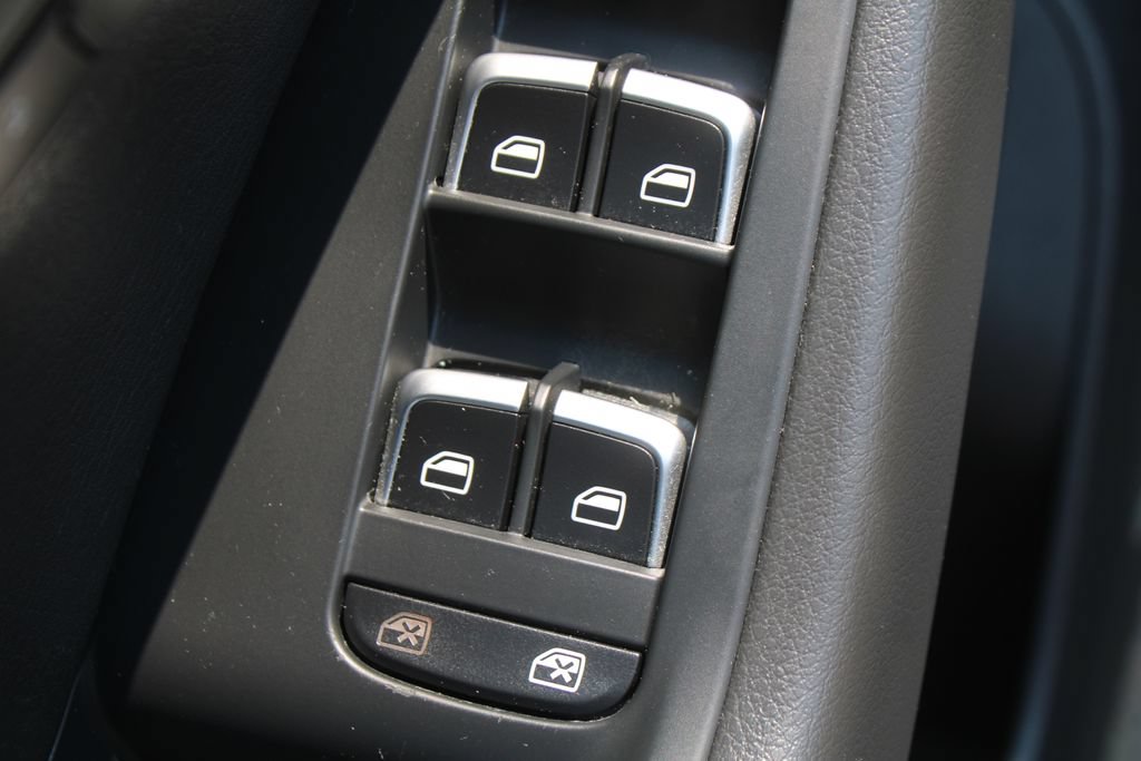 Used 2015 Audi Q5 3.0T Premium Plus w/ Technology Package AWD/4WD image 20