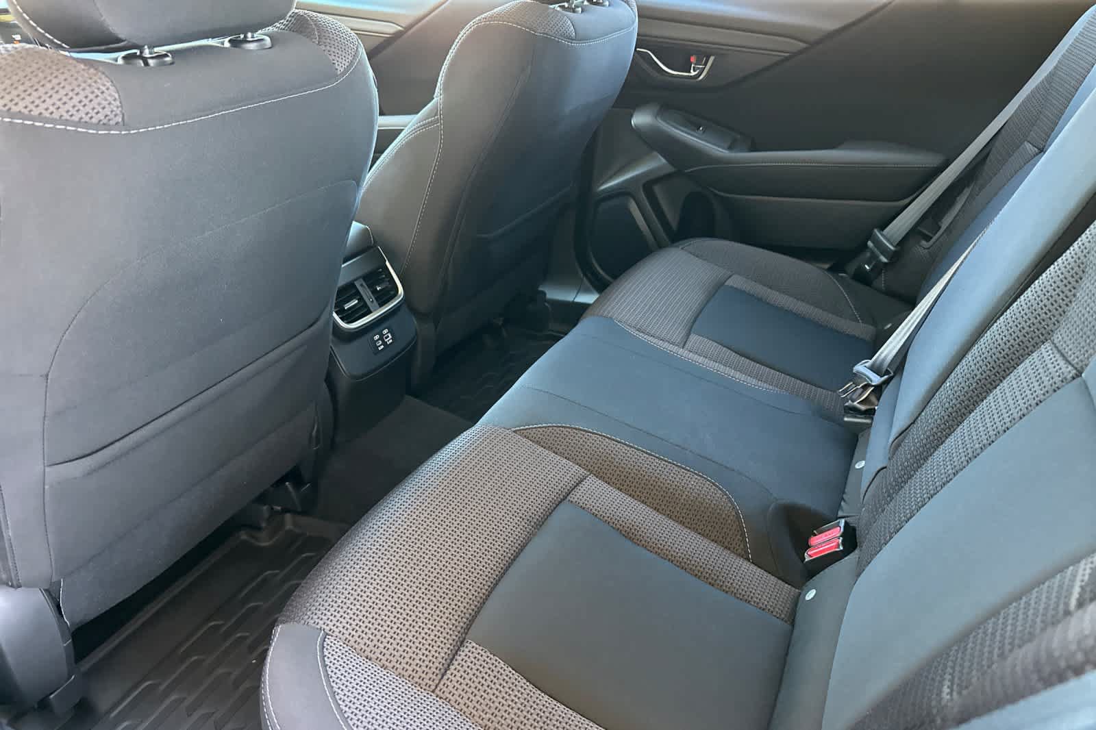 Certified 2025 Subaru Outback Premium AWD/4WD image 11
