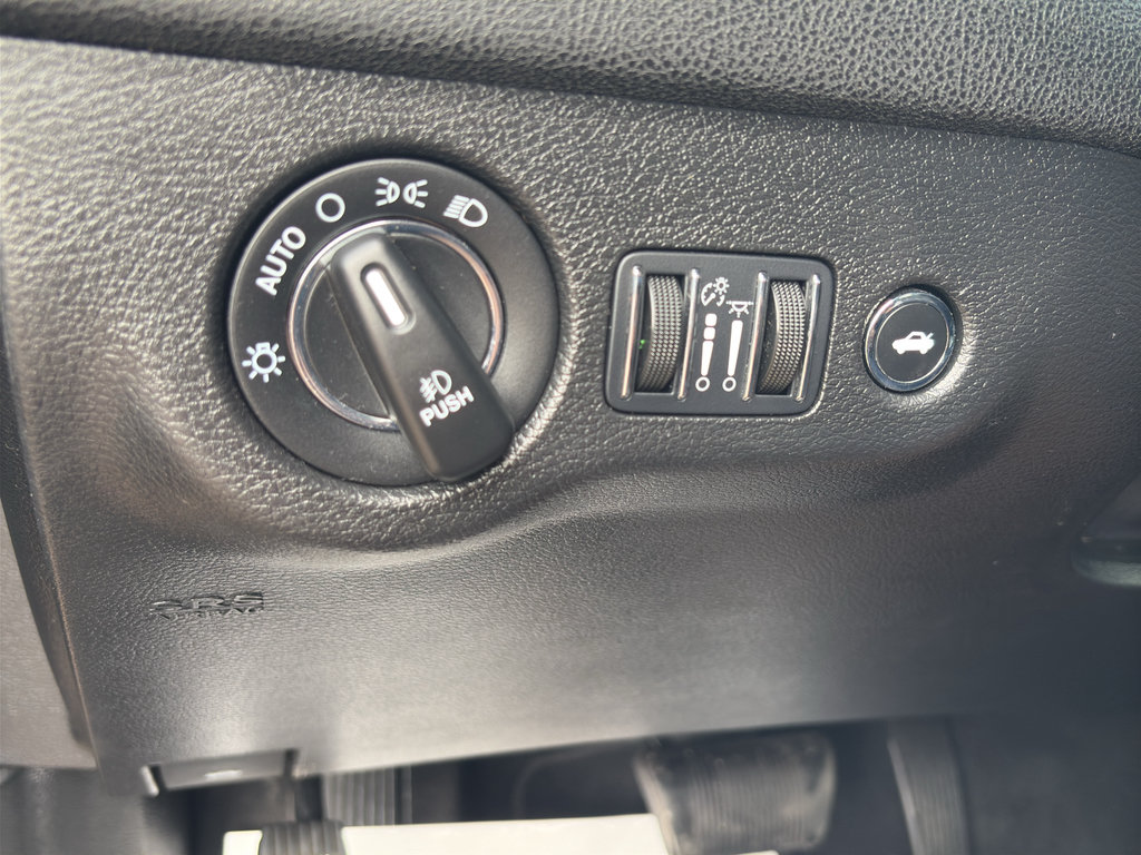 Used 2023 Chrysler 300 S RWD image 22