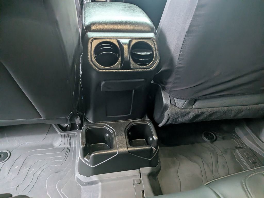 Used 2024 Jeep Gladiator Sport image 12