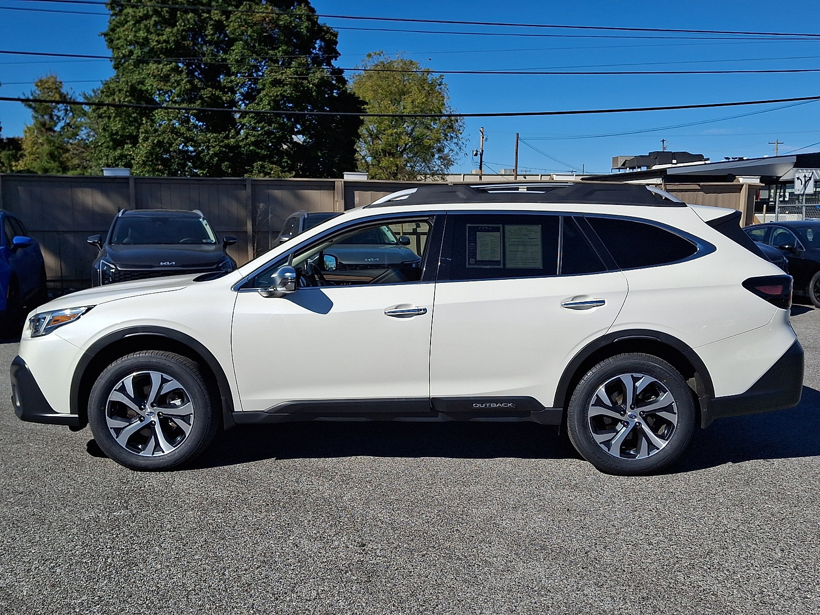 Used 2021 Subaru Outback Touring w/ Popular Package #2 AWD/4WD image 7
