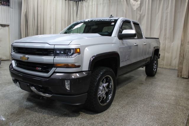 Used 2016 Chevrolet Silverado 1500 LT w/ All Star Edition AWD/4WD image 4