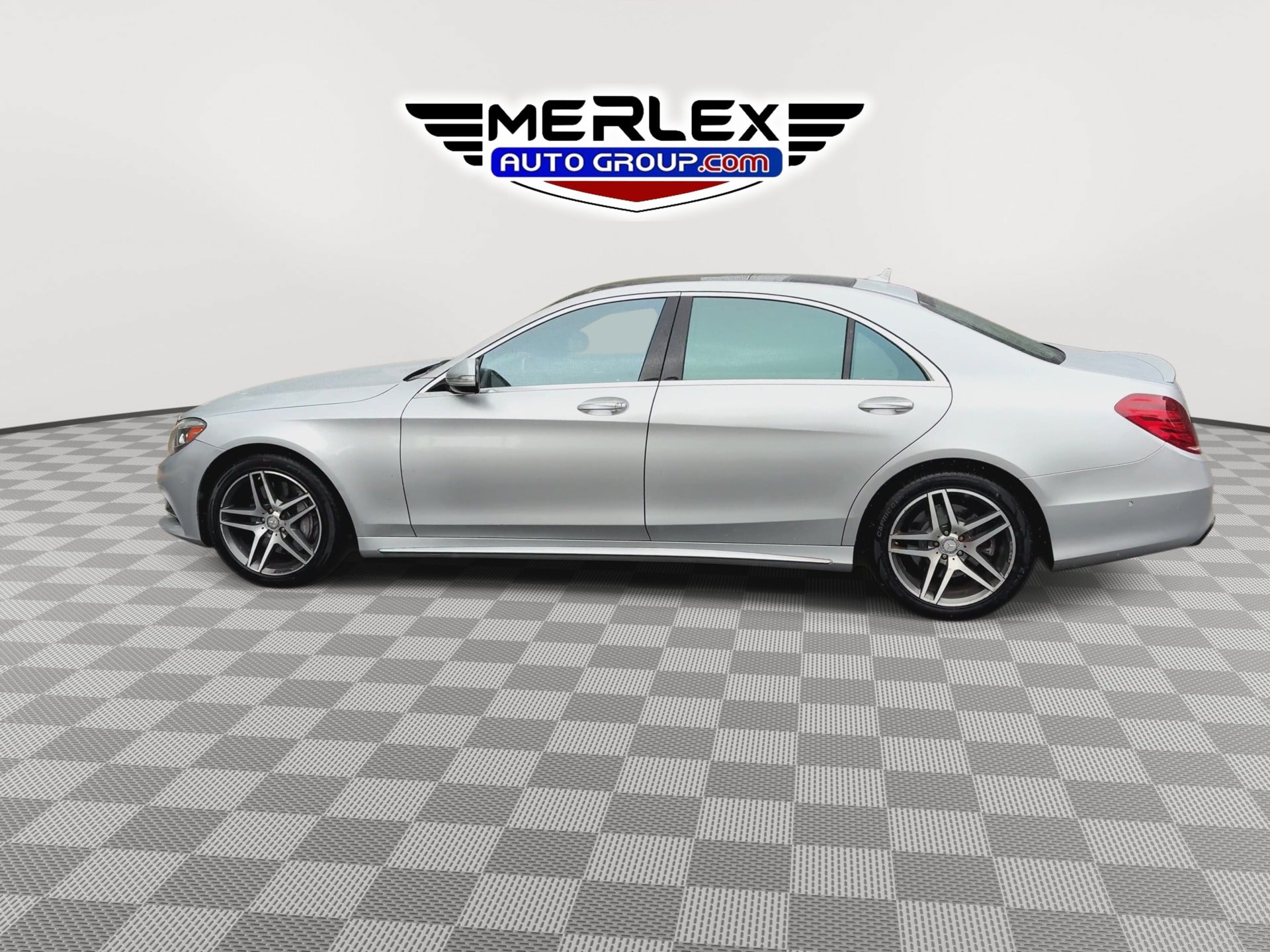 Used 2015 Mercedes-Benz S 550 4MATIC Sedan image 5