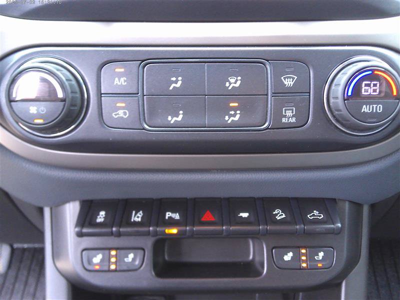 Used 2021 Chevrolet Colorado Z71 w/ Safety Package AWD/4WD image 12