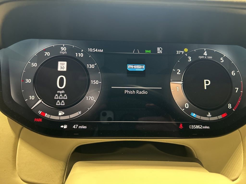 Used 2024 Land Rover Range Rover Long Wheelbase SE image 13