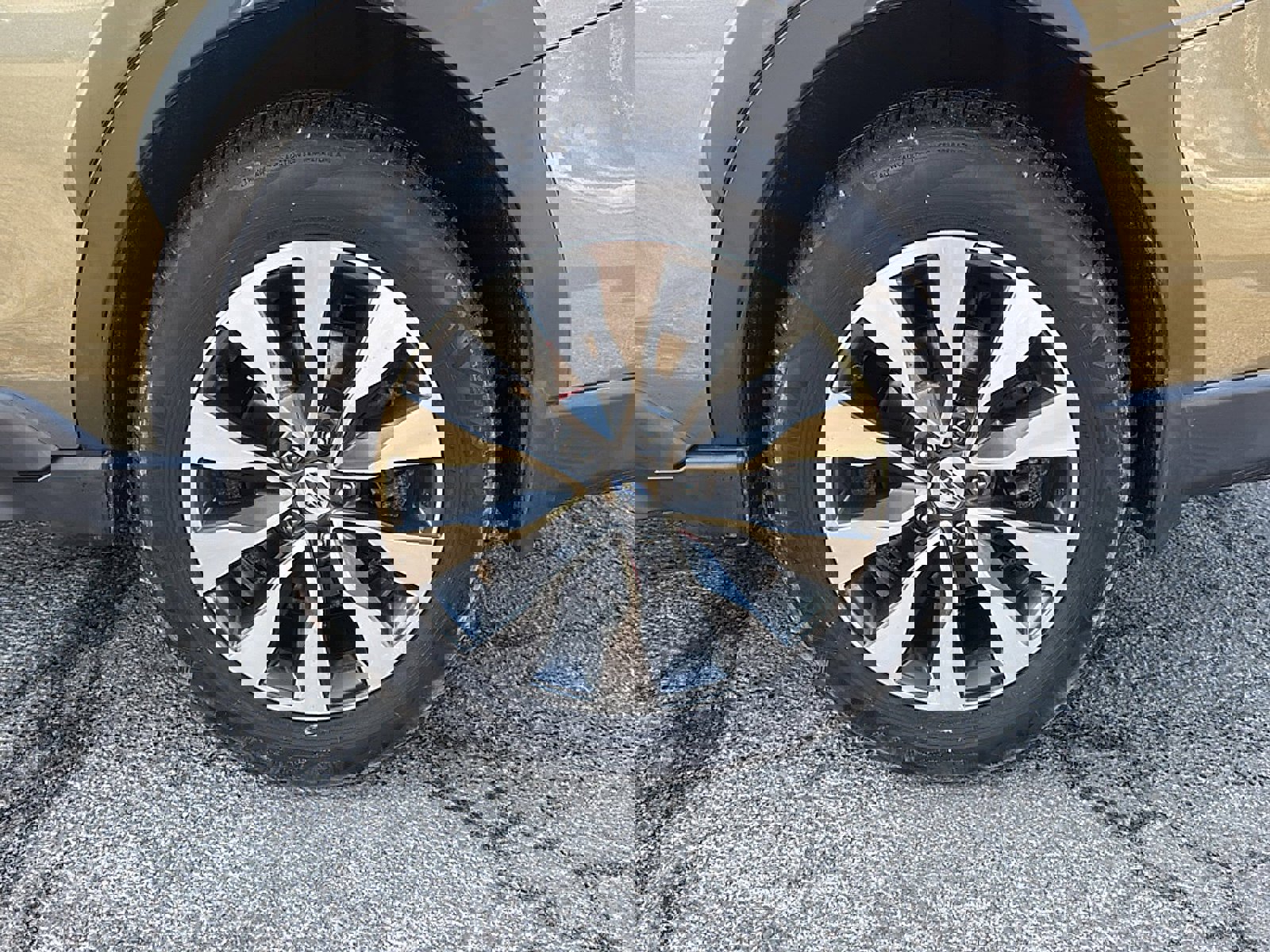 Used 2023 Subaru Outback Touring image 46