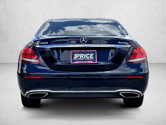 Used 2018 Mercedes-Benz E 300 4MATIC image 4