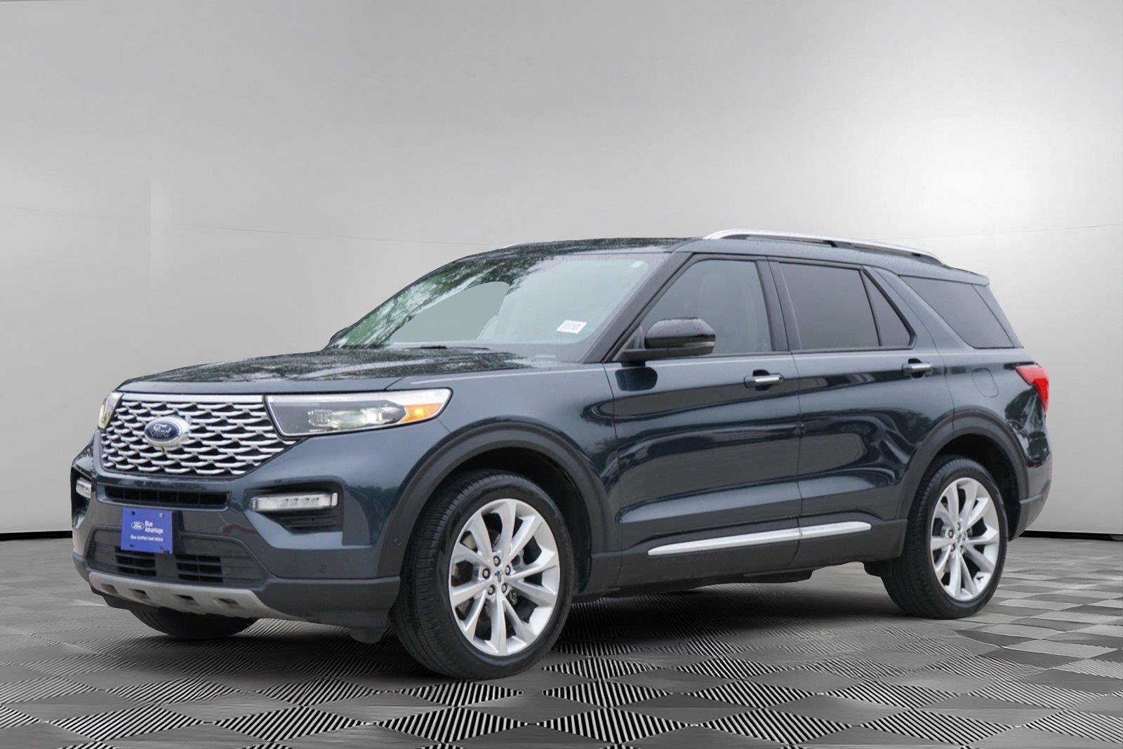 Used 2022 Ford Explorer Platinum w/ Equipment Group 601A AWD/4WD image 7