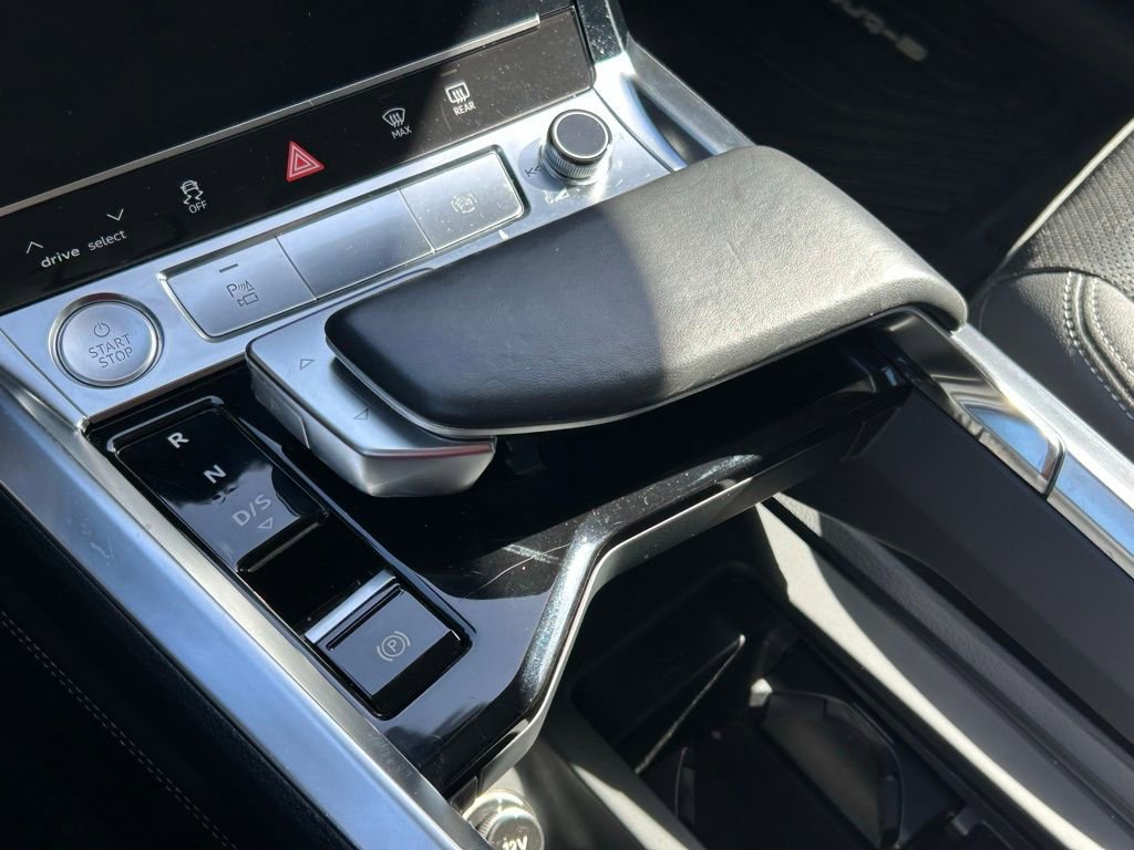 Used 2019 Audi e-tron Premium Plus AWD/4WD image 29