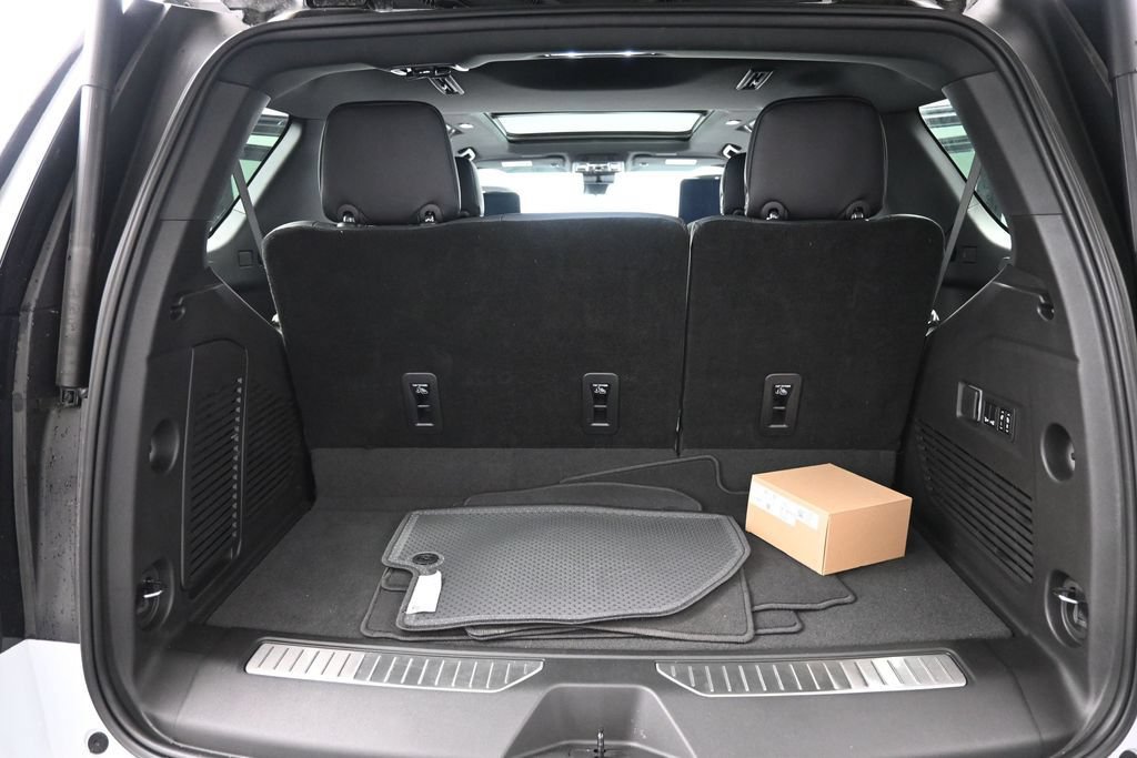 New 2026 Chevrolet Tahoe Premier AWD/4WD image 24