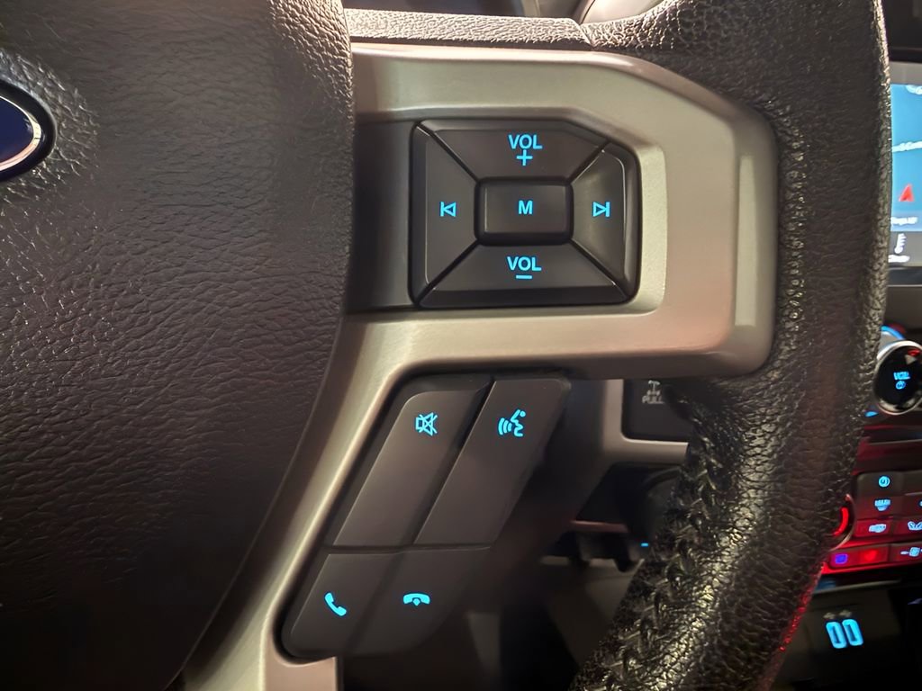 Used 2016 Ford F150 Lariat w/ Equipment Group 502A Luxury image 26