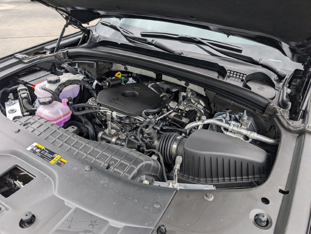 New 2026 Jeep Grand Cherokee Altitude RWD image 34
