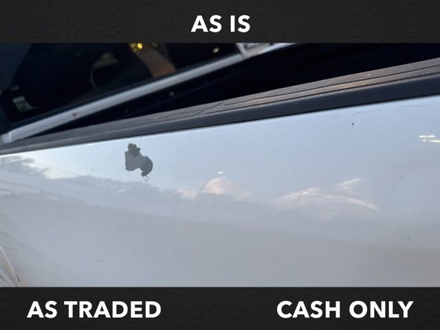 Used 2013 Toyota Tundra 4x4 CrewMax w/ SR5 Pkg image 17