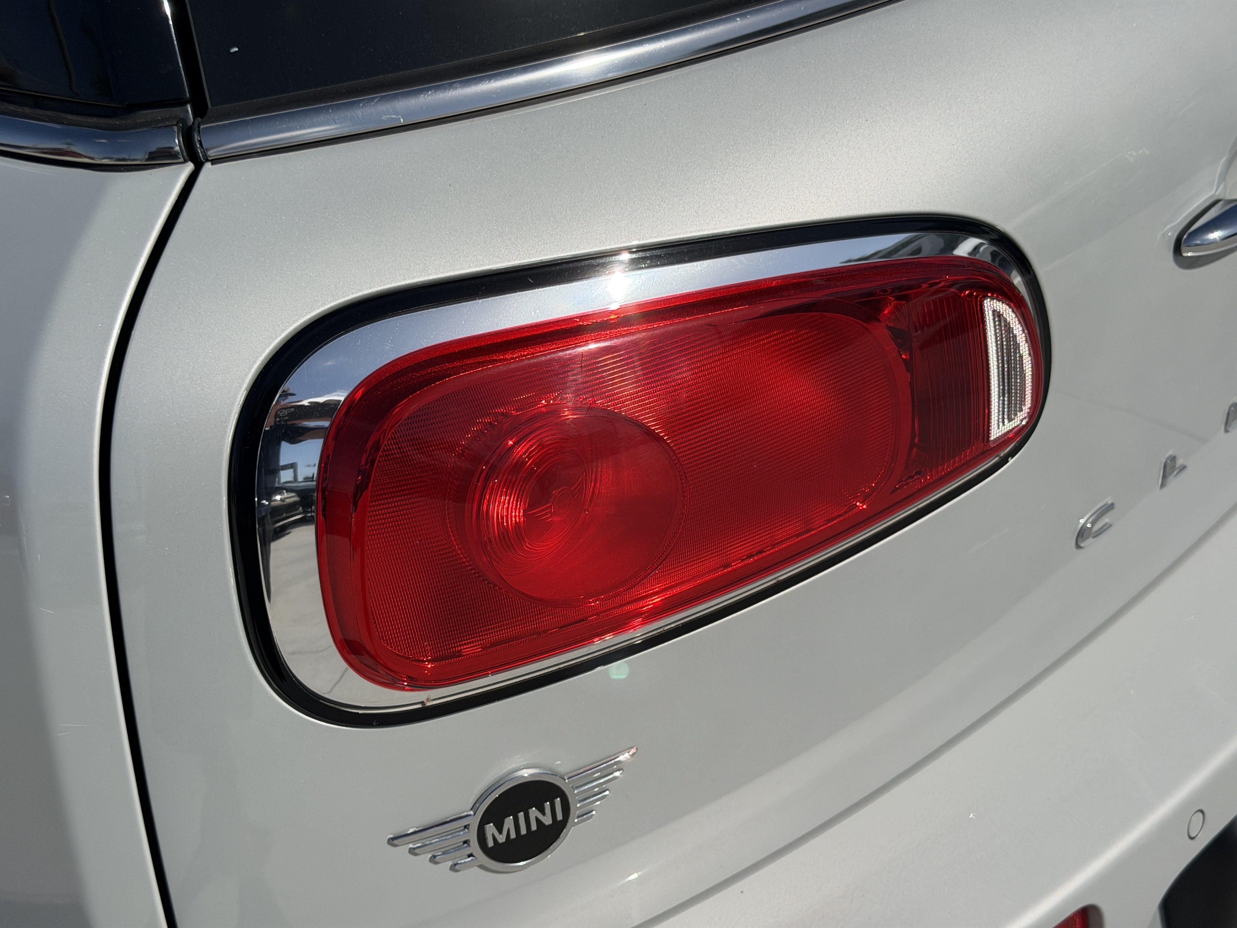 Used 2019 MINI Cooper Clubman ALL4 AWD/4WD image 10