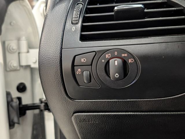 Used 2010 BMW 650i Convertible RWD image 23