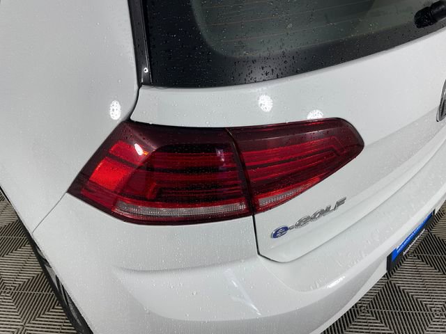 Used 2019 Volkswagen e-Golf SE w/ Driver Assistance Package image 18