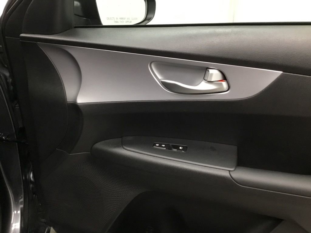 Used 2024 Kia Forte LXS image 17
