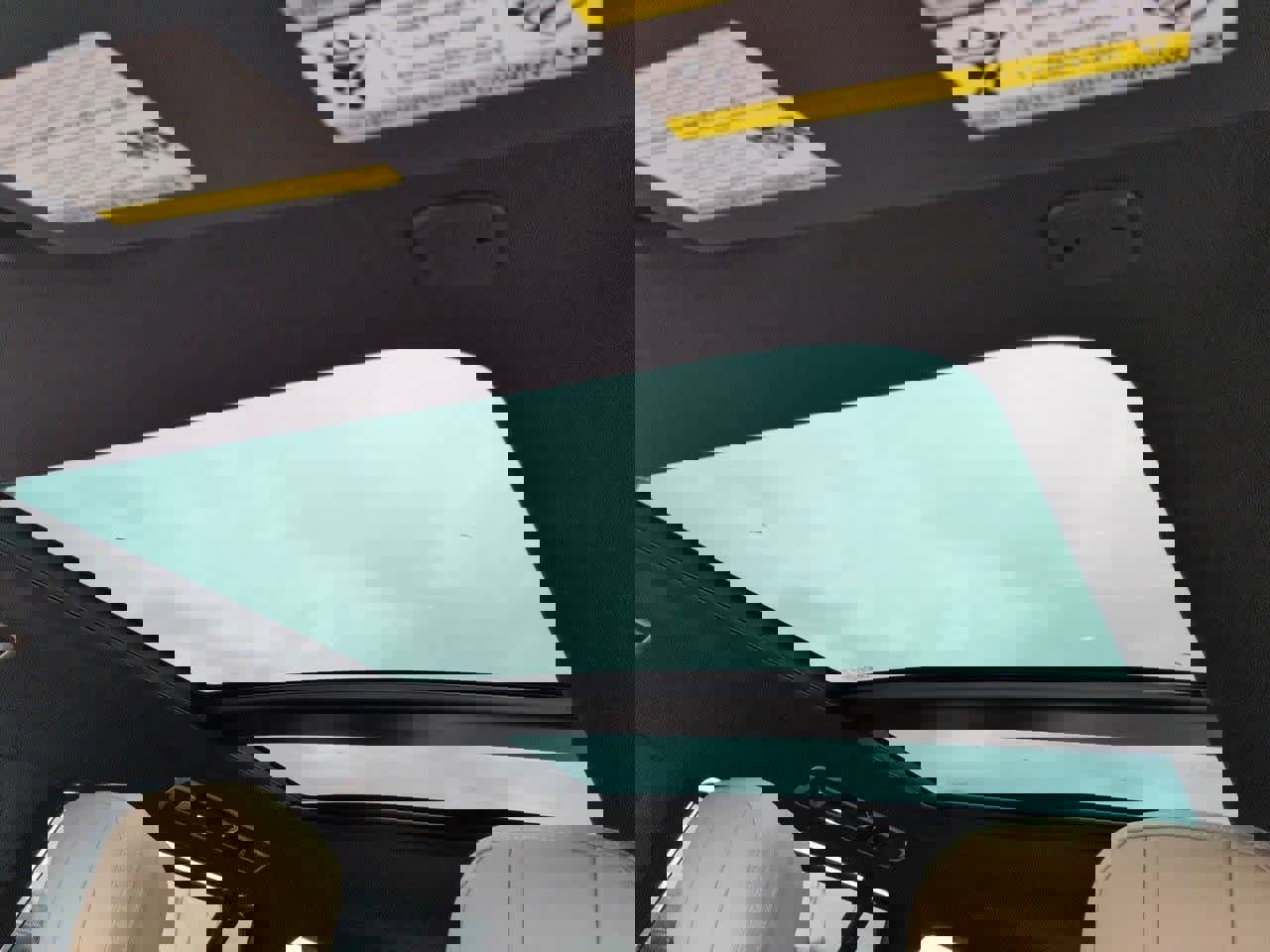 New 2026 Land Rover Range Rover Long Wheelbase SE image 16