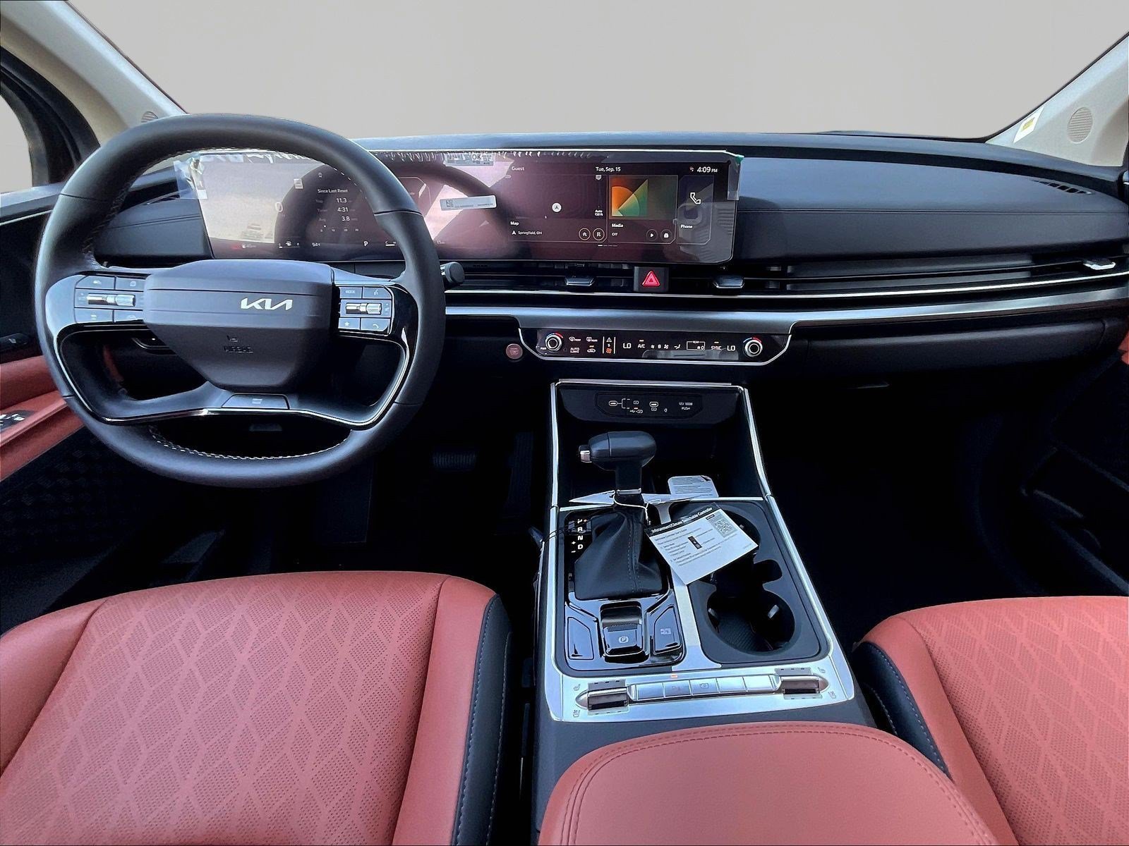 New 2027 Kia Carnival SX FWD image 10