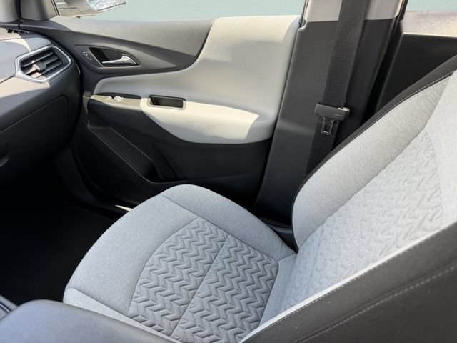 Used 2023 Chevrolet Equinox LT FWD image 19
