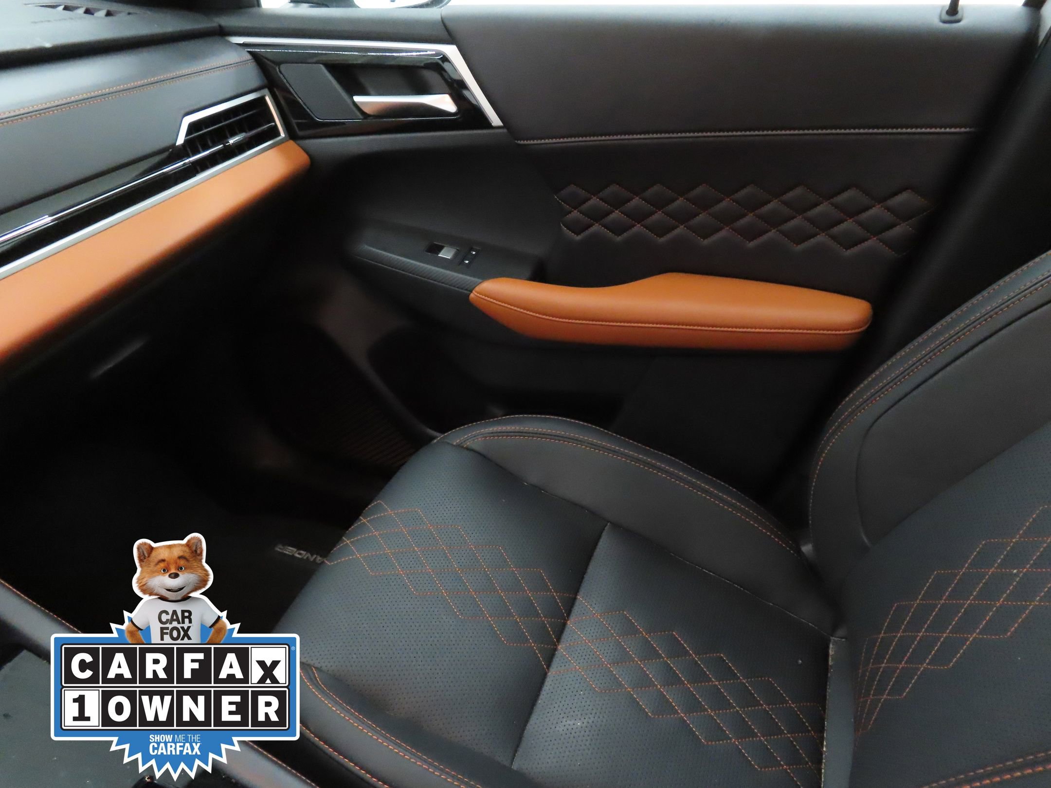 Used 2024 Mitsubishi Outlander SEL image 19