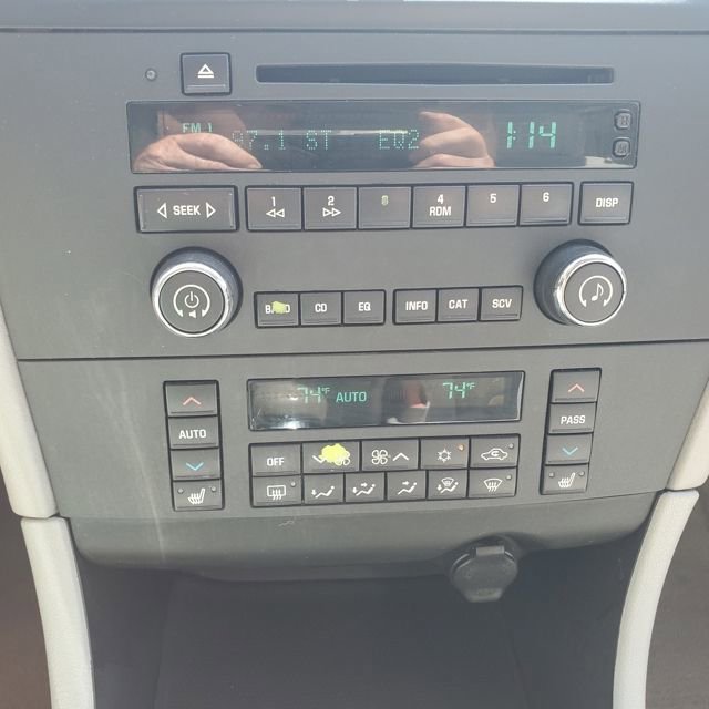 Used 2008 Buick LaCrosse CX image 29