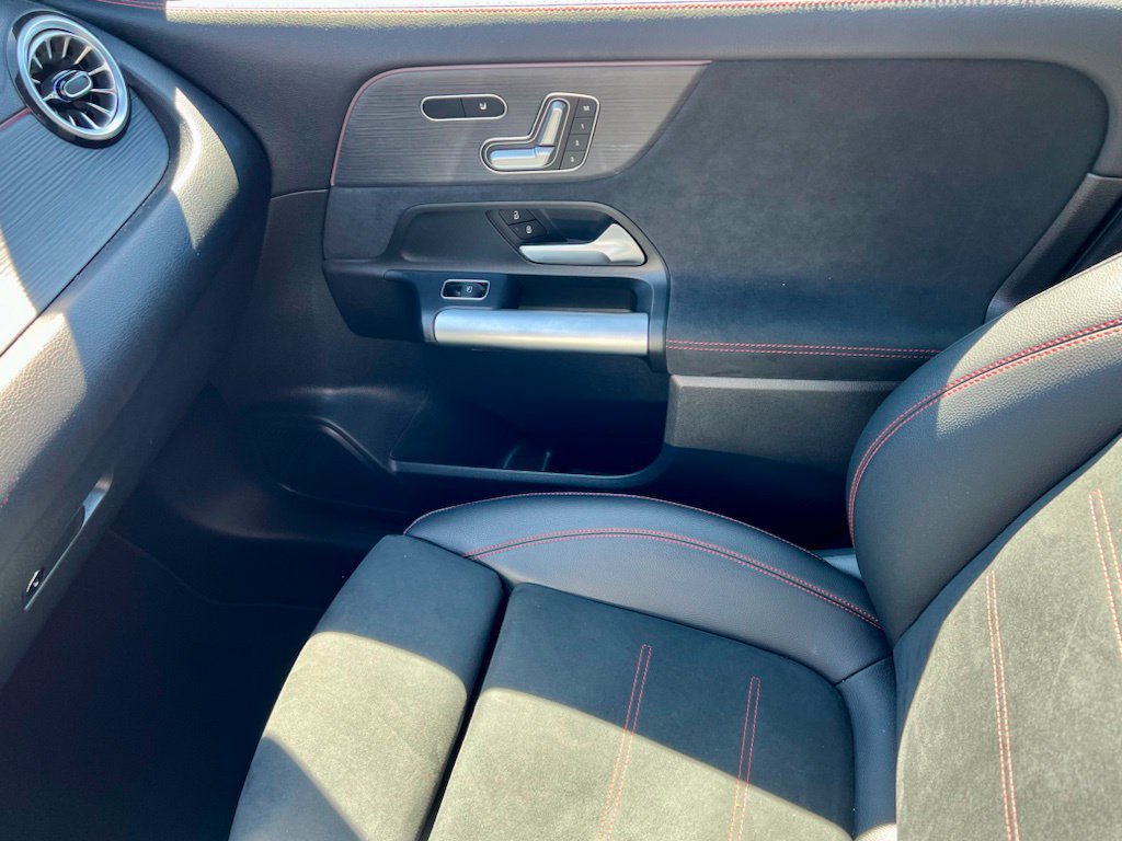 Certified 2023 Mercedes-Benz GLA 250 4MATIC image 25