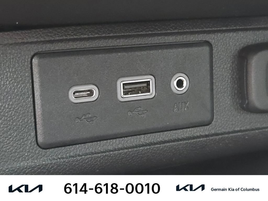 Used 2021 Buick Encore GX Preferred w/ Sport Touring Package FWD image 31