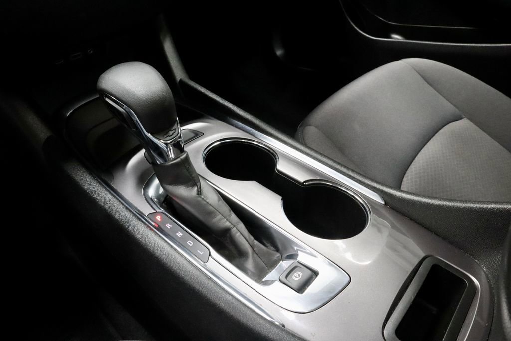 Used 2023 Chevrolet Malibu LT FWD image 34