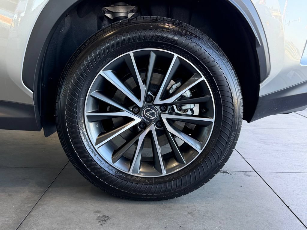Used 2025 Lexus NX 350h AWD w/ Accessory Package (2T) image 15
