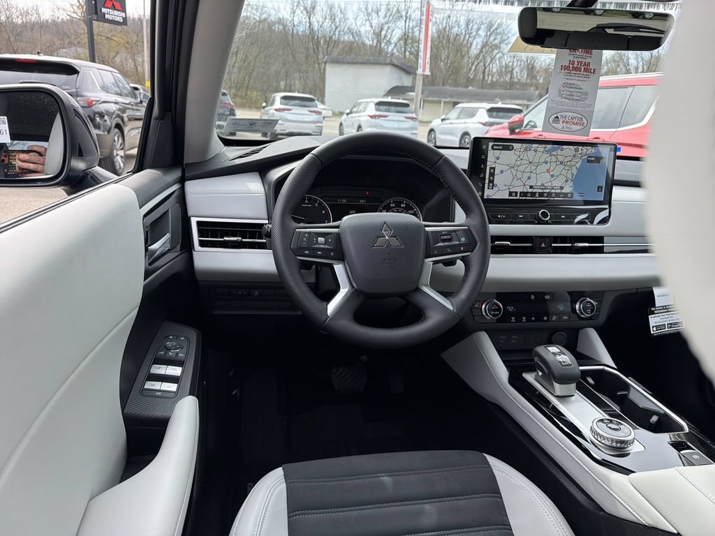 New 2026 Mitsubishi Outlander SE AWD/4WD image 14