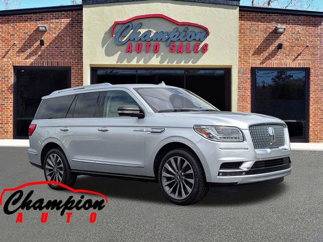 Used 2019 Lincoln Navigator Select w/ Technology Package RWD image 1