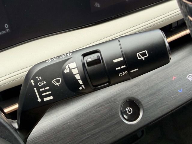 Used 2023 Nissan Ariya FWD image 20