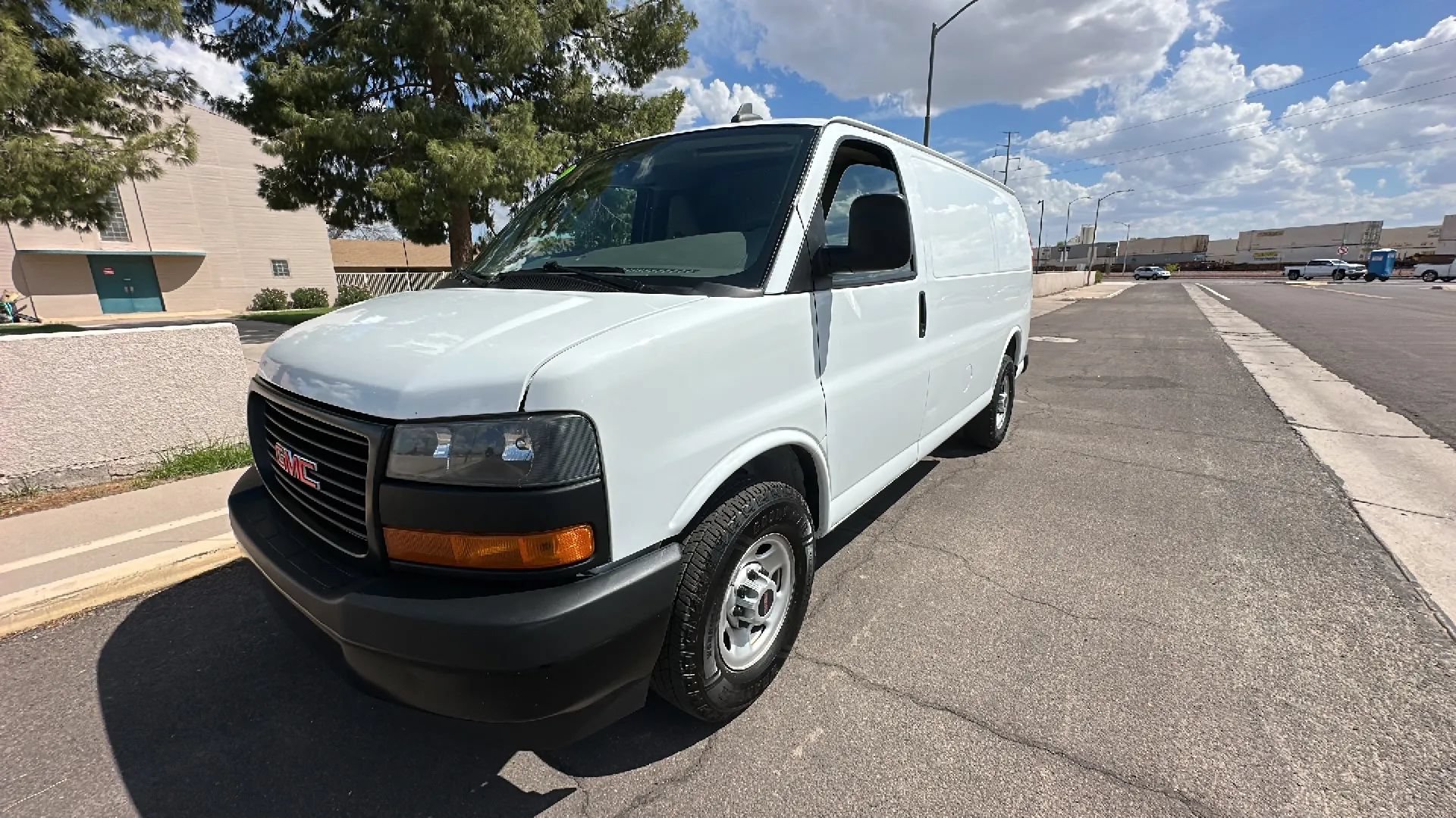Used 2022 GMC Savana 2500 RWD image 11
