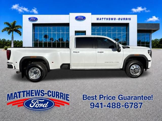Used 2026 GMC Sierra 3500 Denali Ultimate AWD/4WD image 3