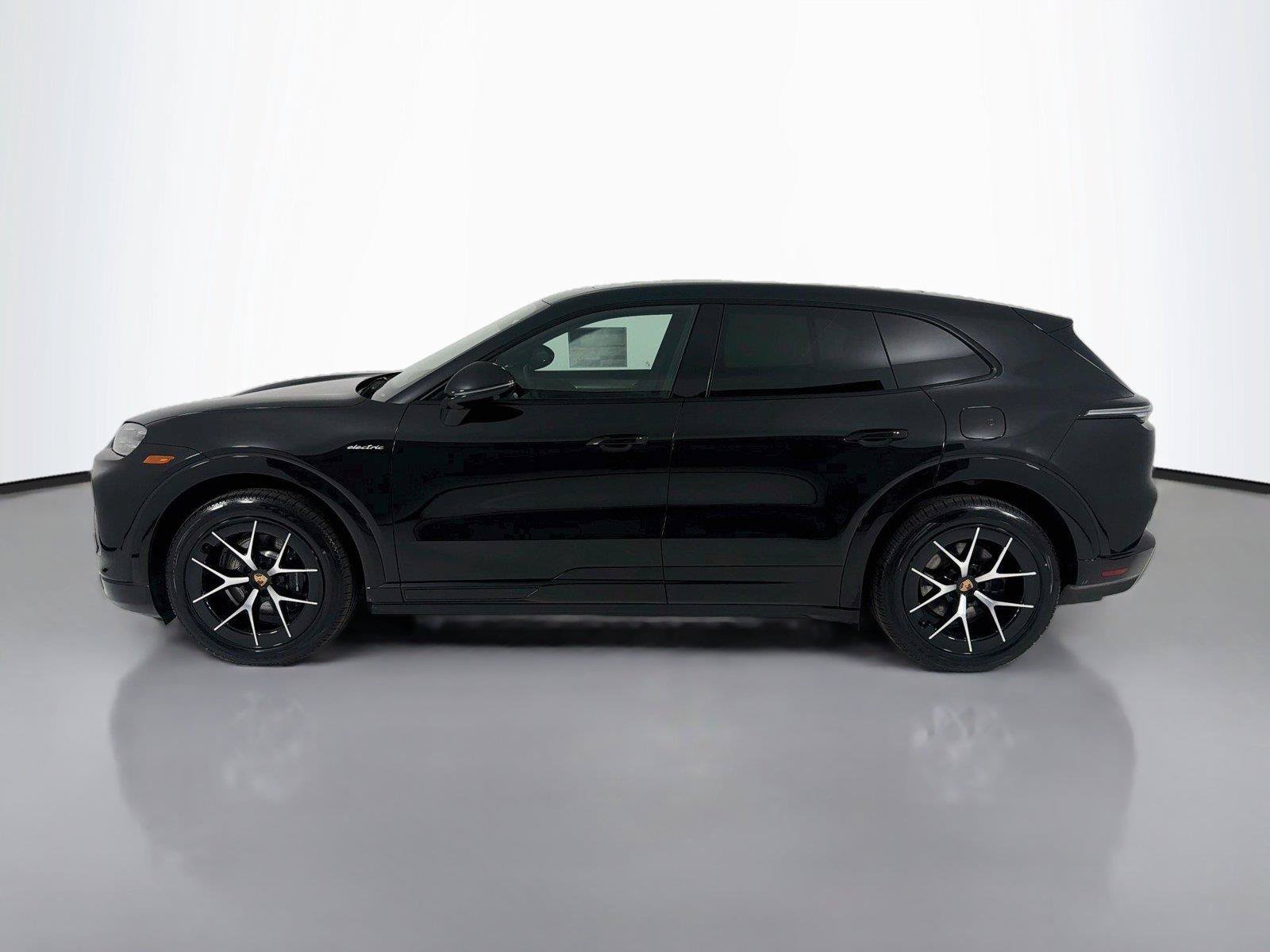 New 2026 Porsche Cayenne Coupe AWD/4WD image 2