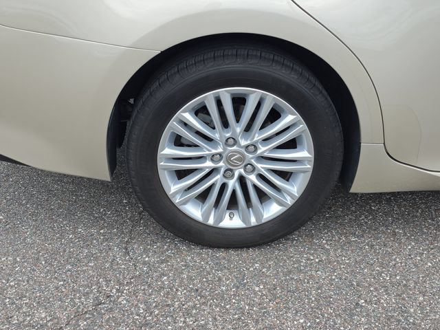 Used 2013 Lexus ES 350 w/ Luxury Pkg FWD image 5