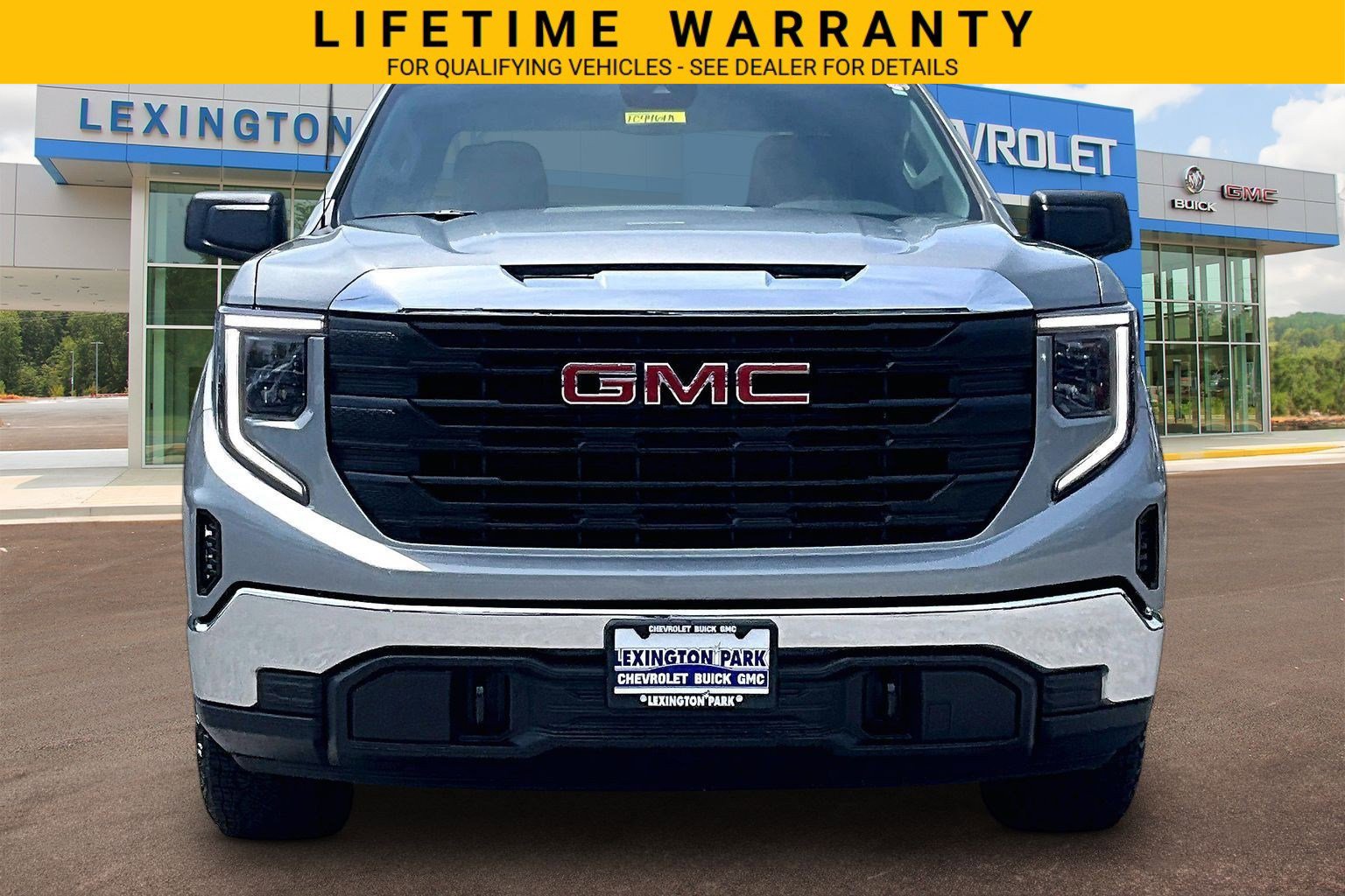Used 2024 GMC Sierra 1500 Pro w/ Pro Value Package AWD/4WD image 3