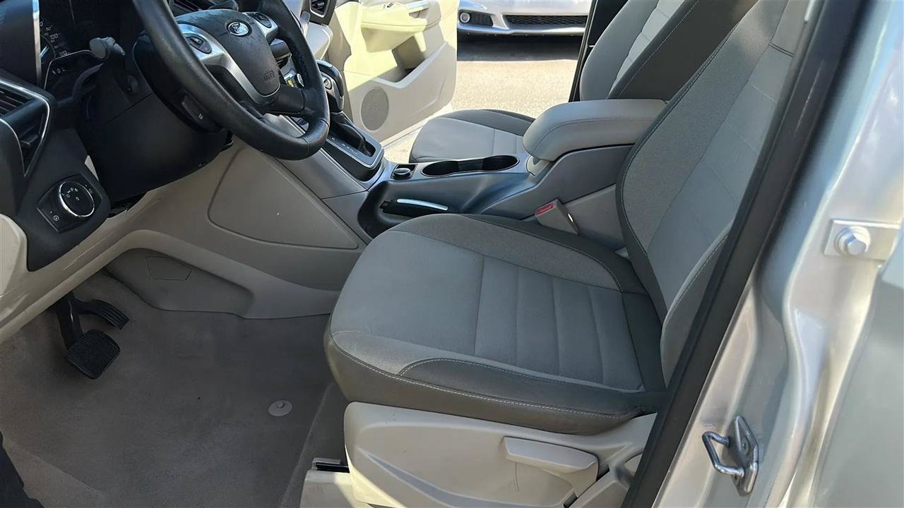 Used 2013 Ford C-MAX SE FWD image 23