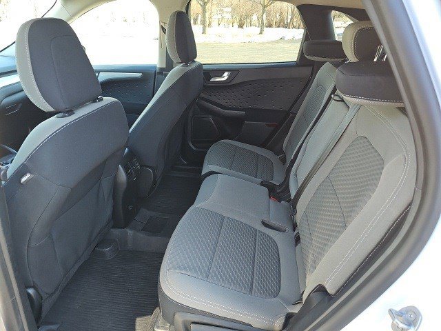 Used 2020 Ford Escape SE Sport image 18